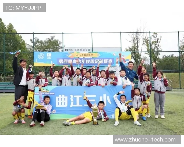 陈伟专访：从少年梦想到职业生涯的足球旅程回顾与反思